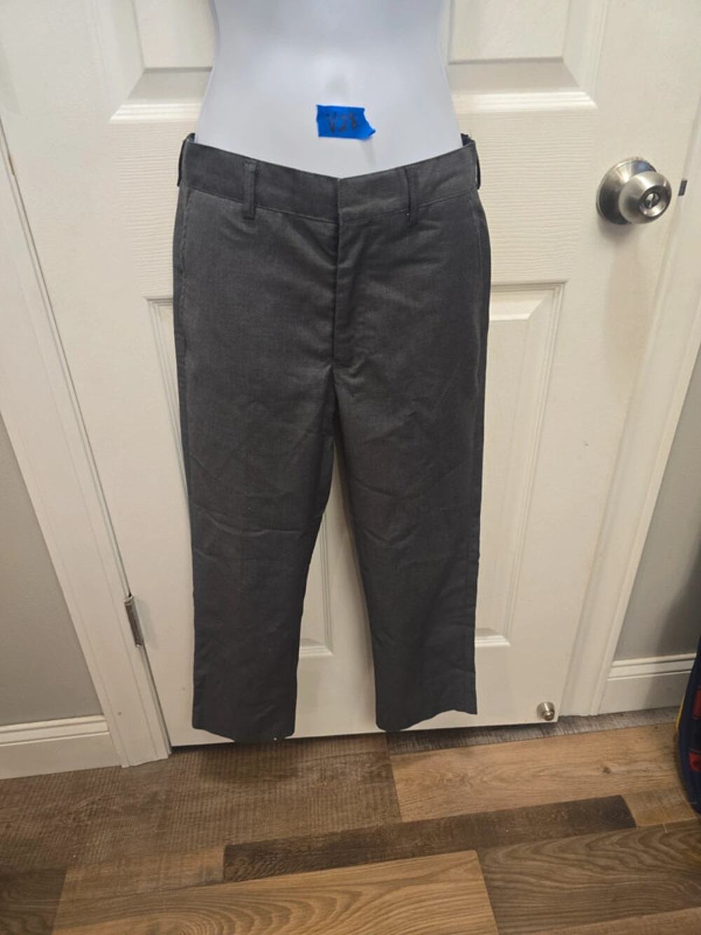 V28 Gioberti dress slacks gray. Unisex youth size 10